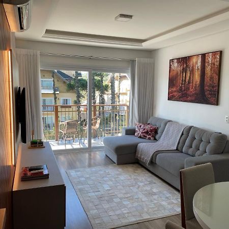 Excelente apartamento em Gramado/RS no Condomínio Casa de Pedra Exterior foto